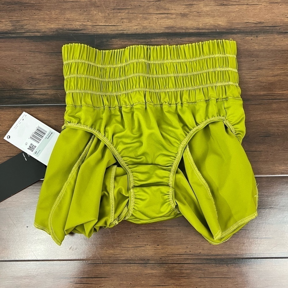 NWT - Nike One Dri-FIT Ultra High-Waisted 3" Brief-Lined Shorts - Size XS - Picture 6 of 9